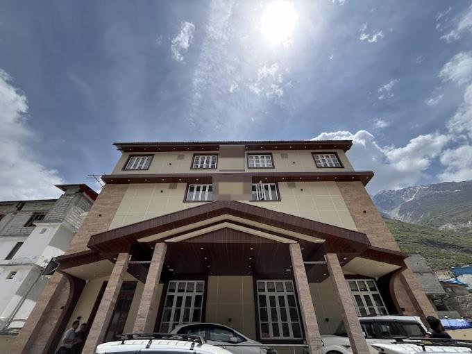 The Splendid Crest Resort Badrinath Eksteriør billede